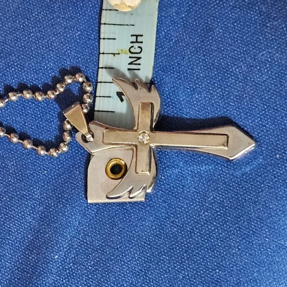 Men's Stainless Steel Cross Pendant Necklace - Picture 7 of 7